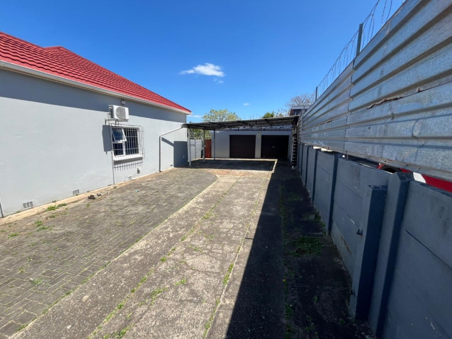 Commercial Property for Sale in Berea Eastern Cape